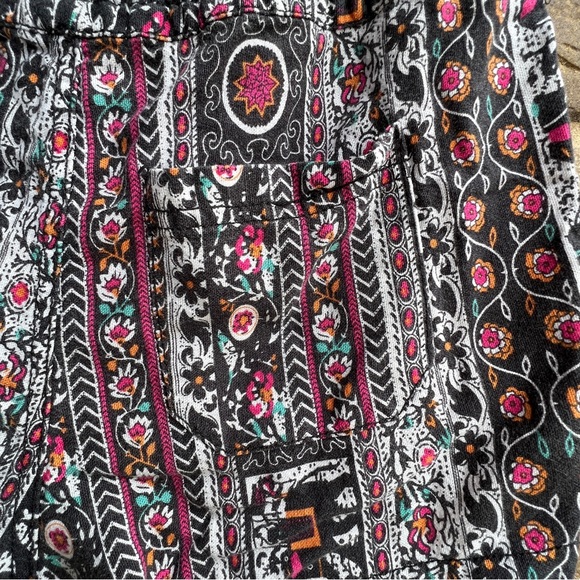 Cali 1850 Boho Style Shorts, XS - Picture 7 of 7